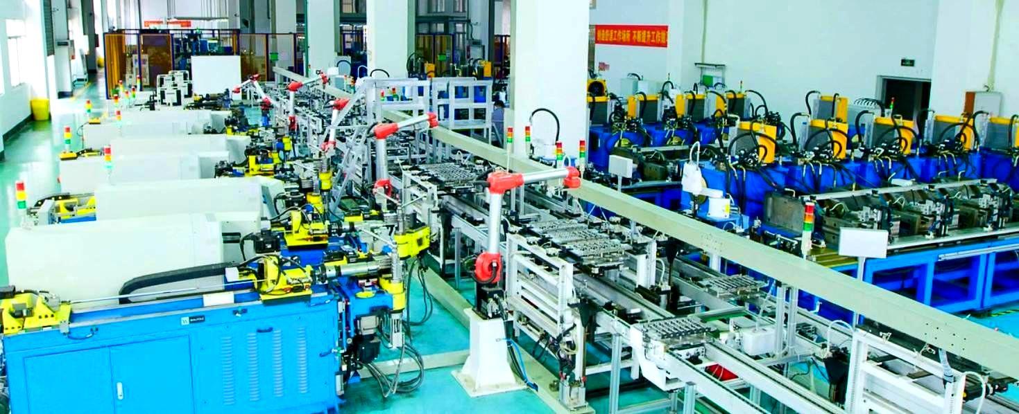竞技宝(JJB)机器人汽车安全带牵引导管自动化生产线